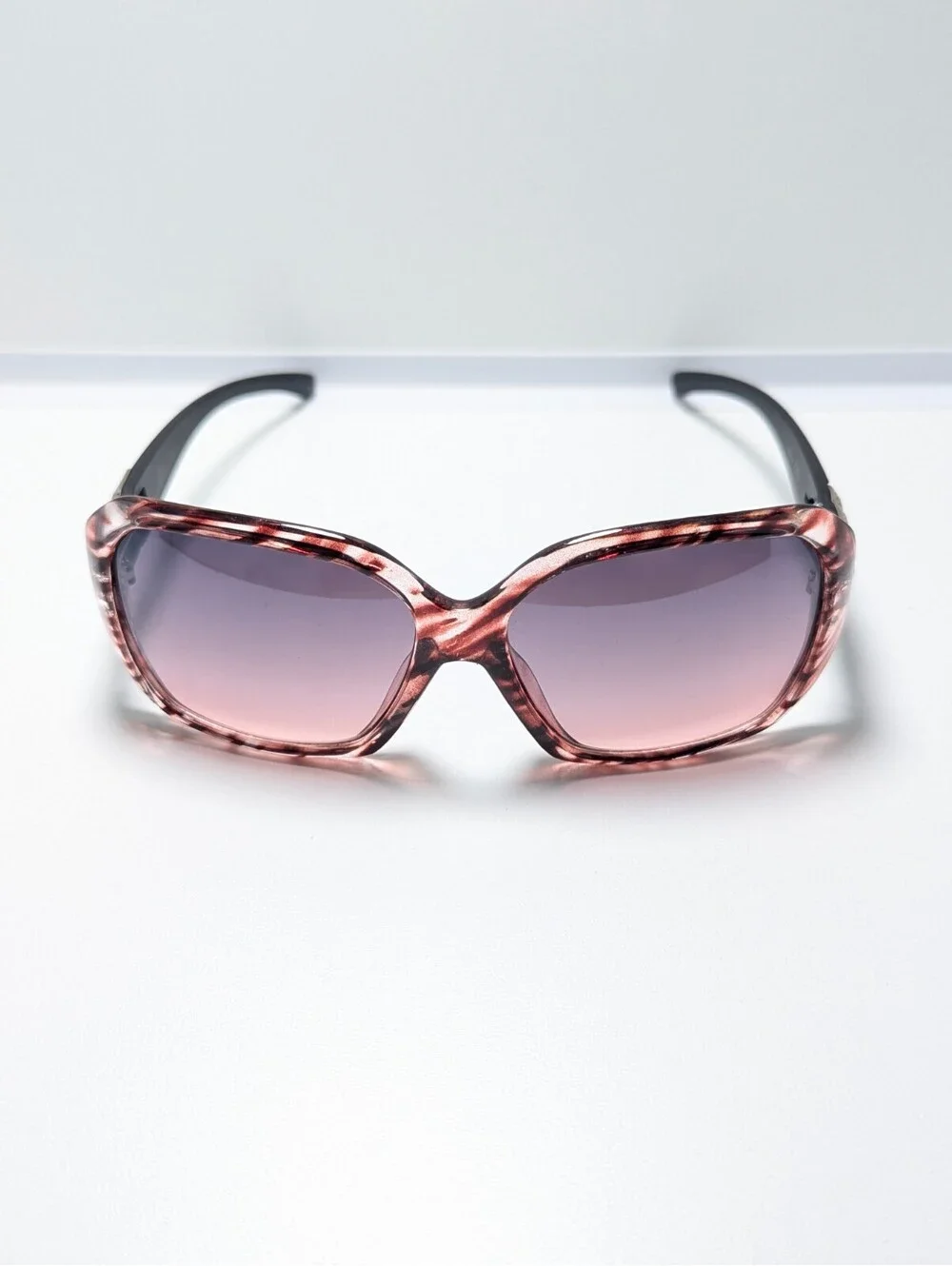 DG 26976 Pink Gradient Leopard Black Rectangle Women's Sunglasses